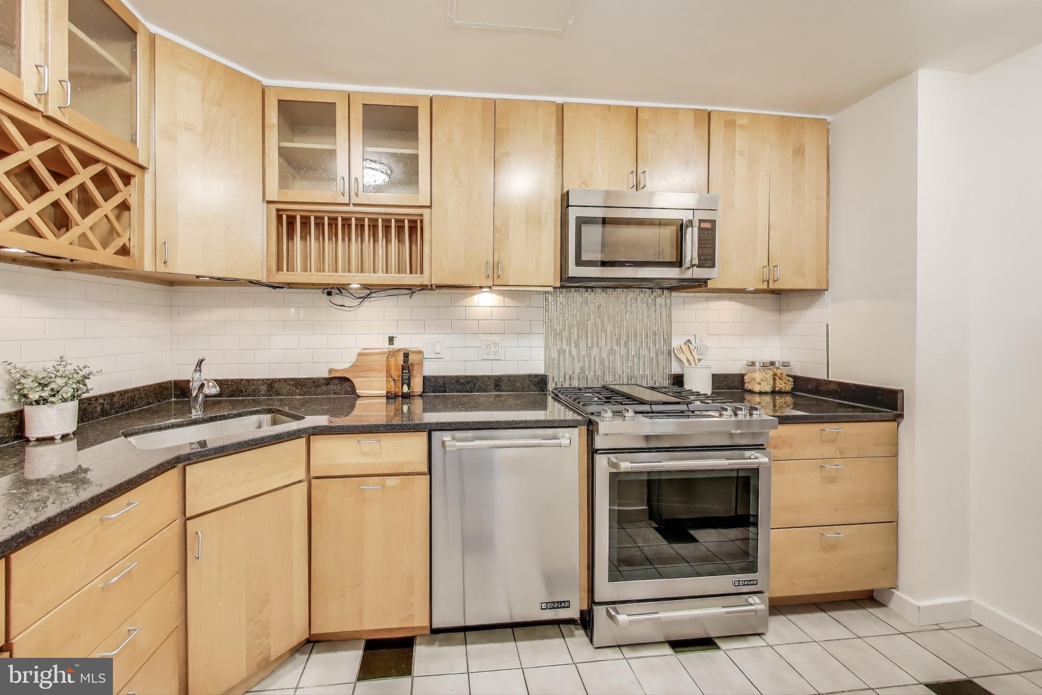 490 M STREET SW W802