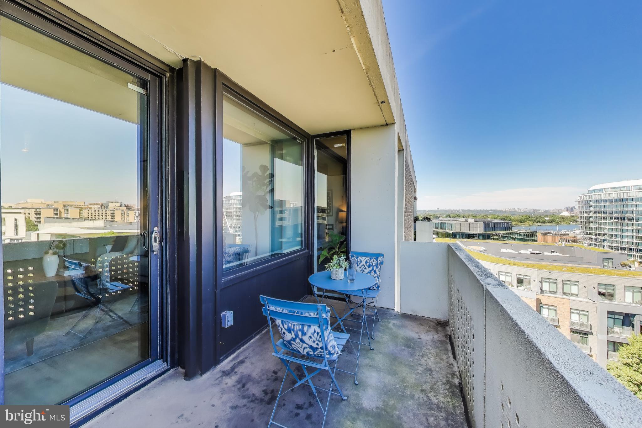 490 M STREET SW W802