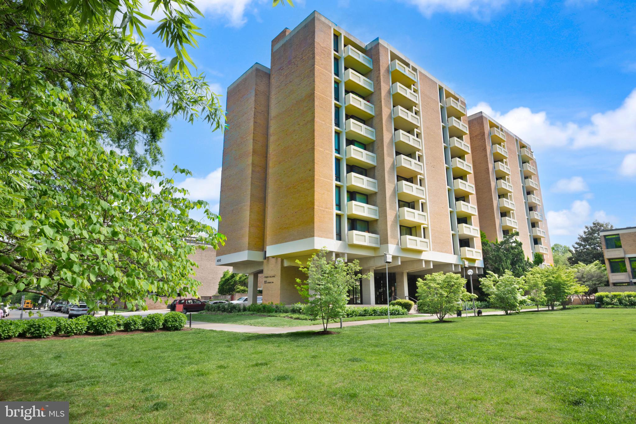 490 M STREET SW W802