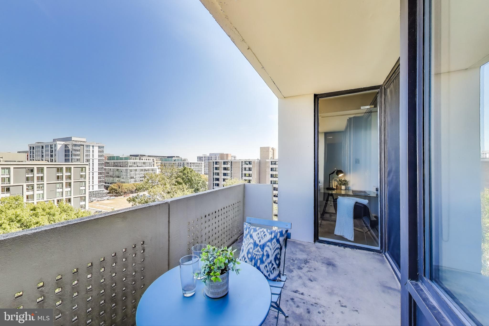 490 M STREET SW W802