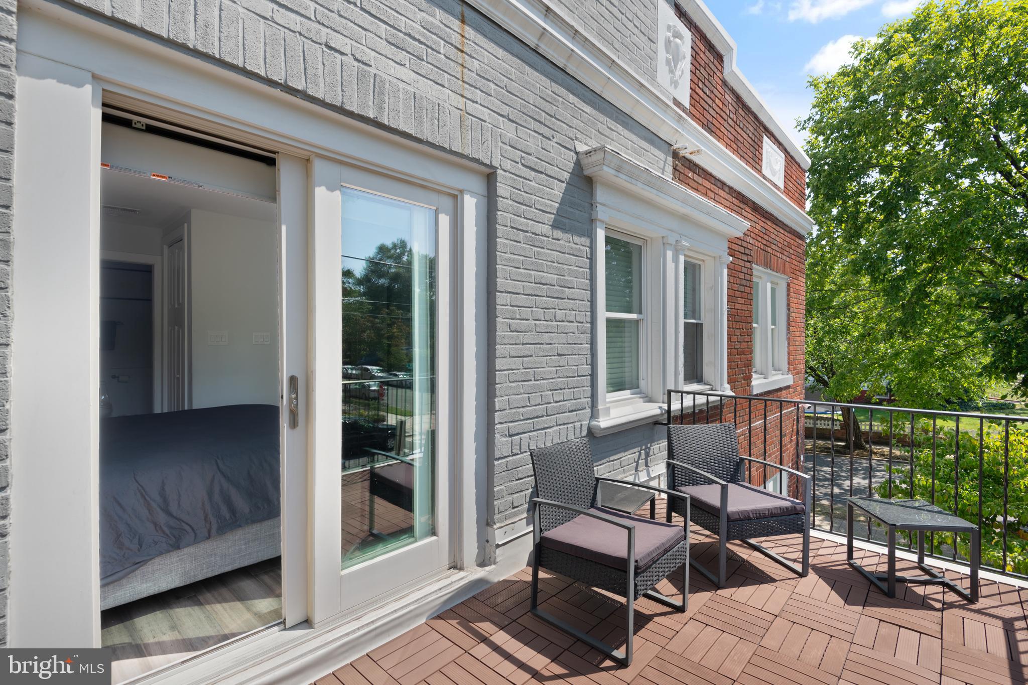 6303 9TH STREET NW