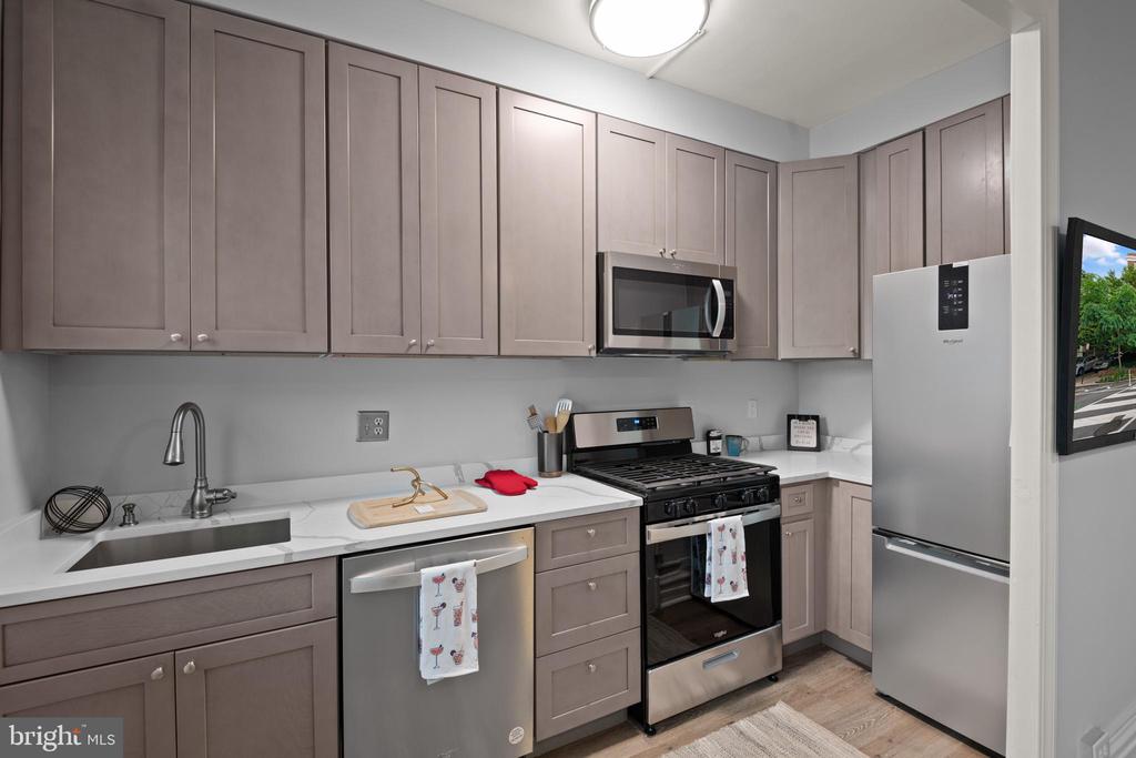 2456 20TH STREET NW 507
