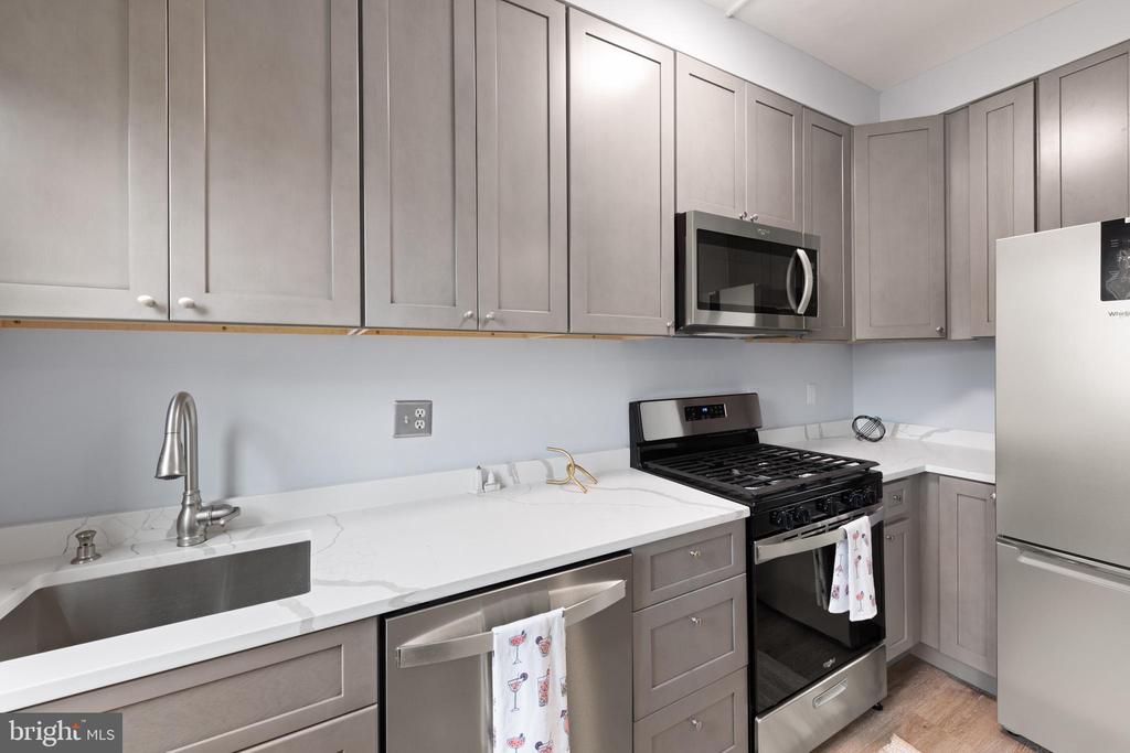 2456 20TH STREET NW 507