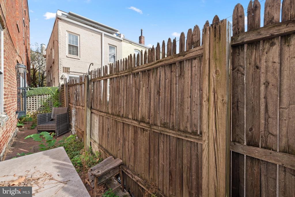 117 E STREET SE 103