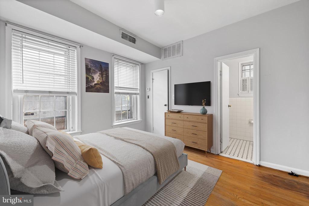 117 E STREET SE 103