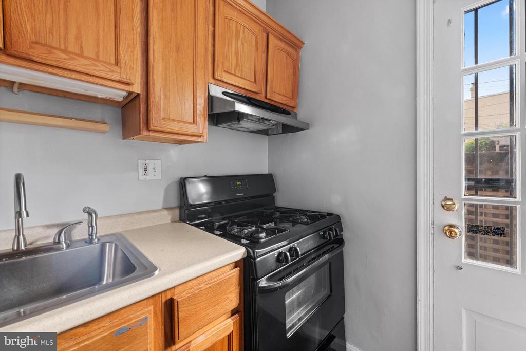 117 E STREET SE 103