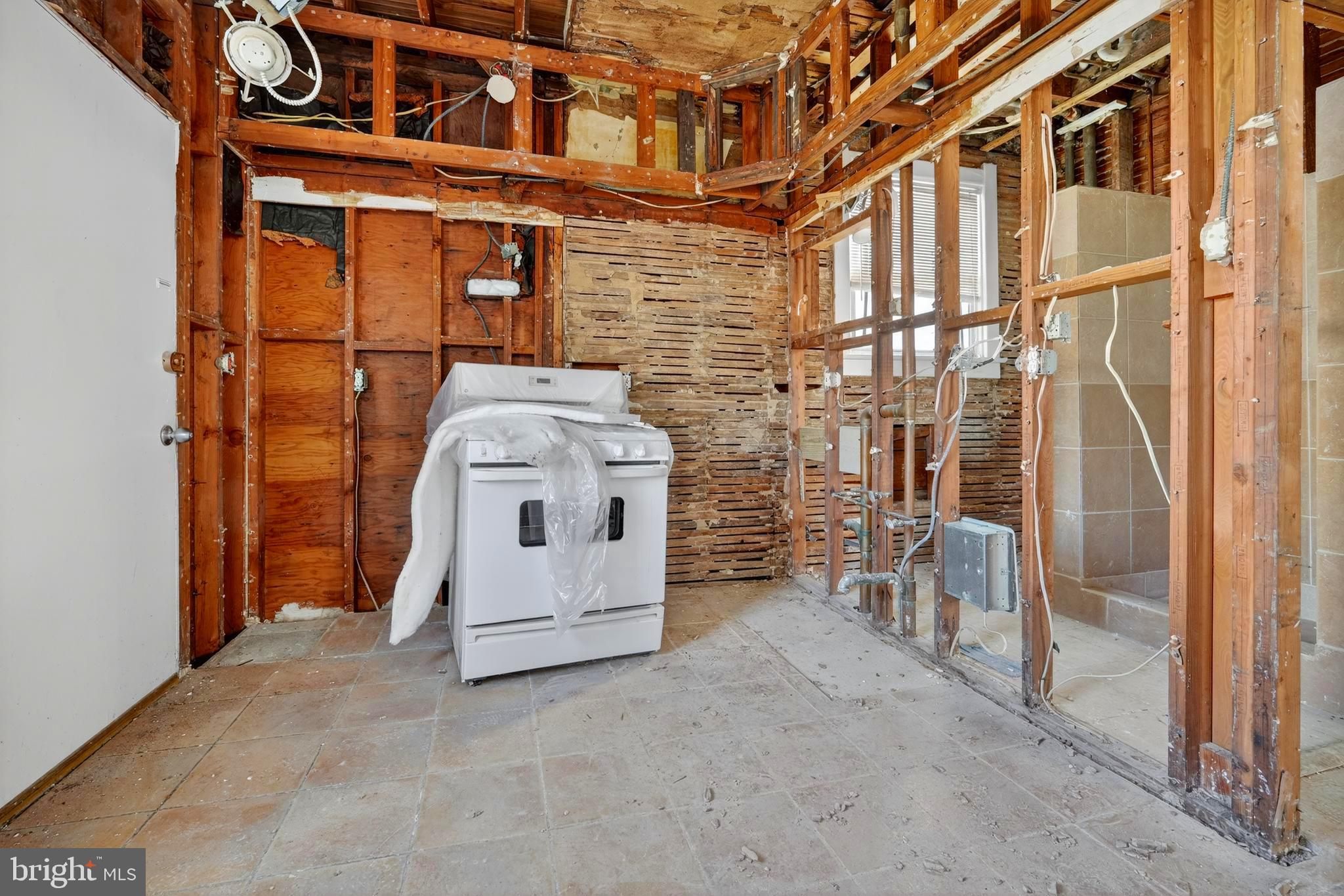 1211 DELAFIELD PLACE NW