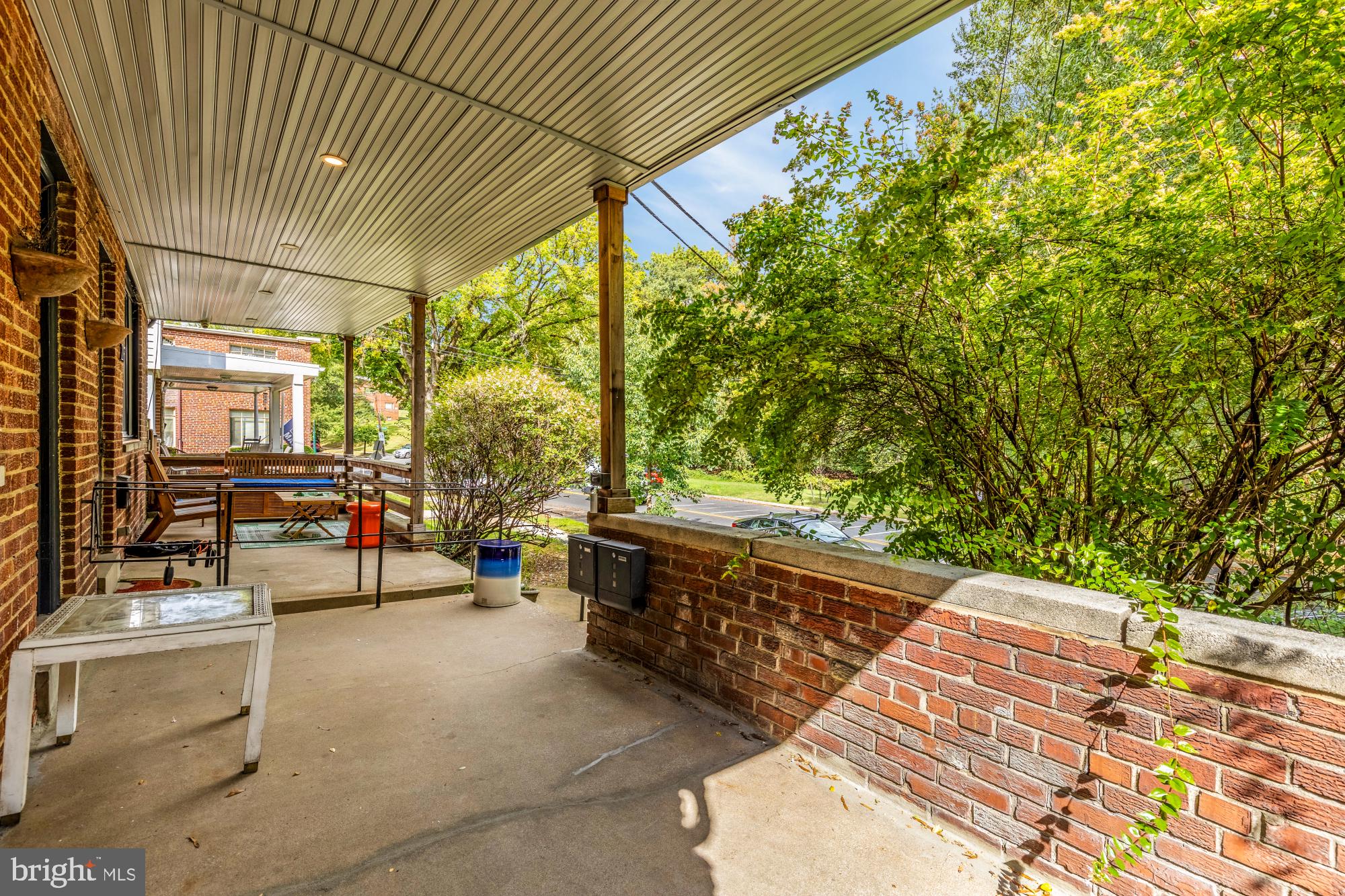 215 HAWAII AVENUE NE