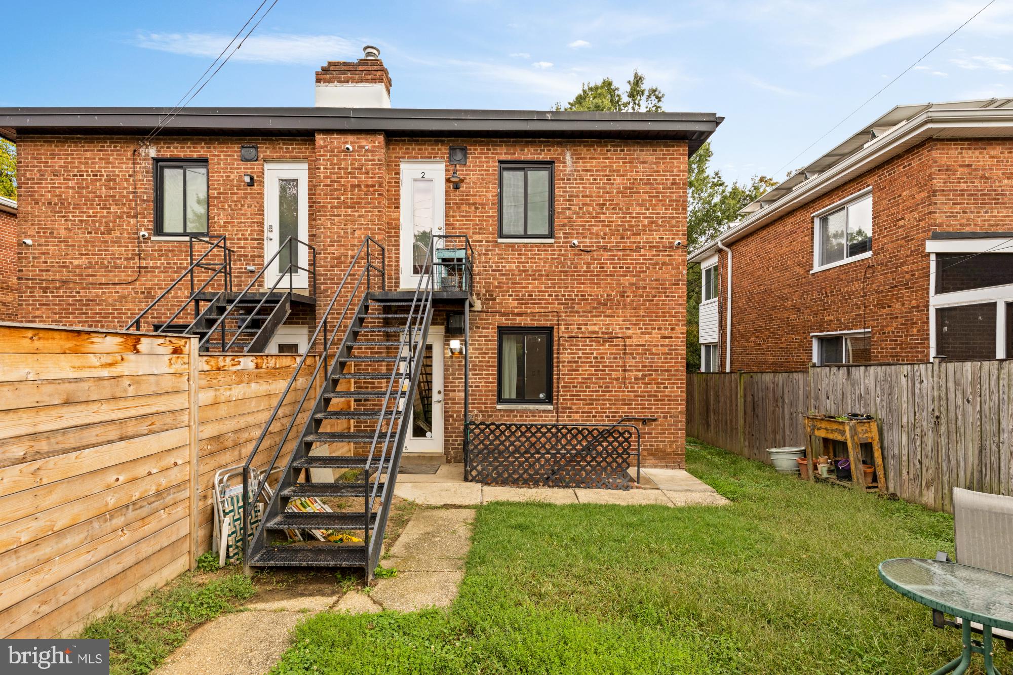 215 HAWAII AVENUE NE