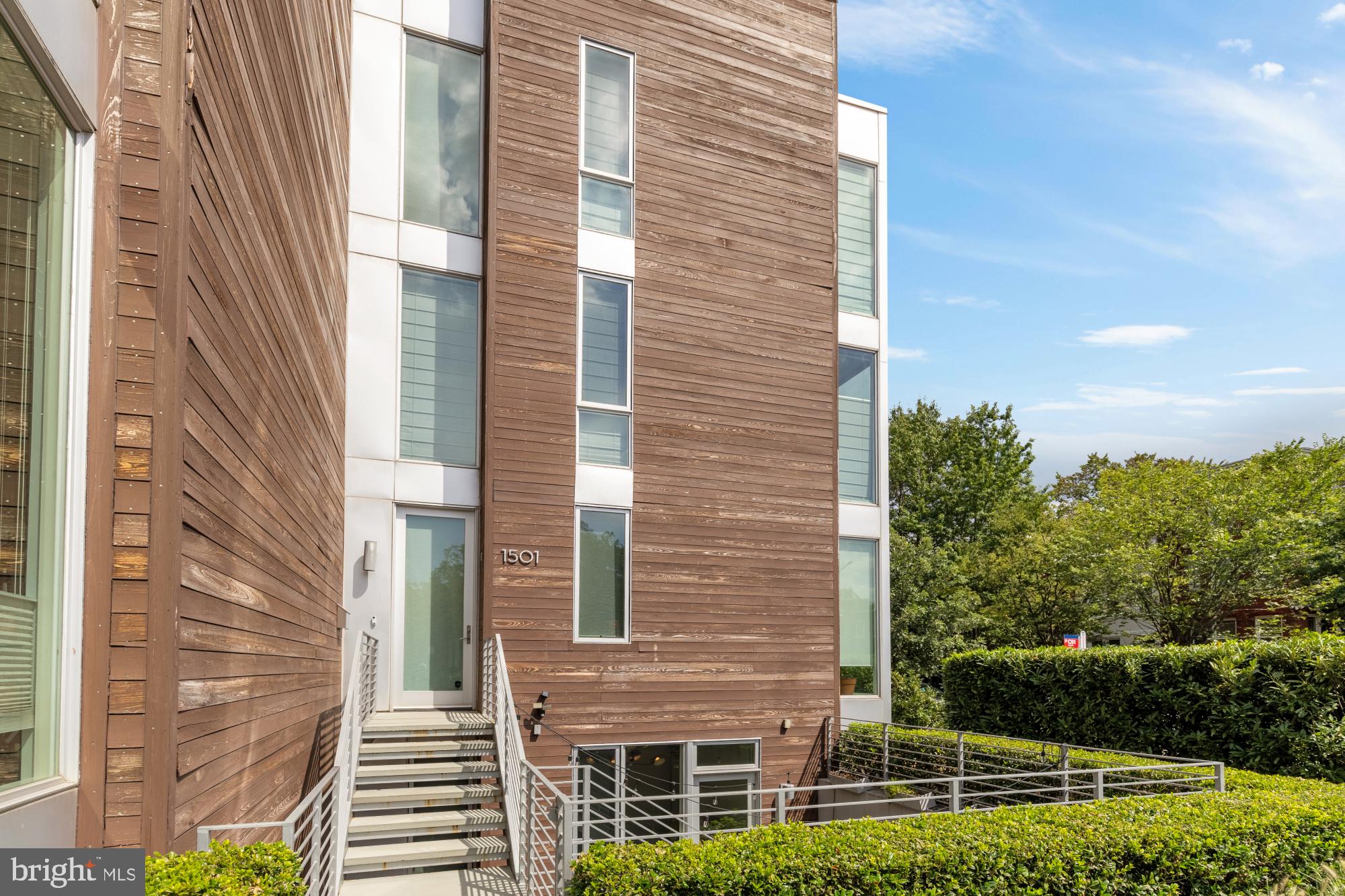 1501 4TH STREET NW 1