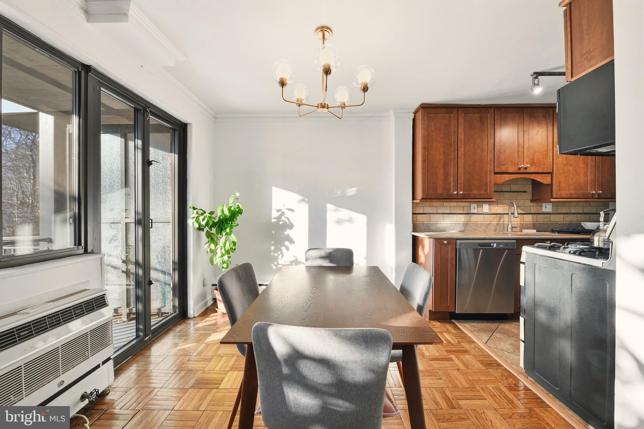 2325 42ND STREET NW 204