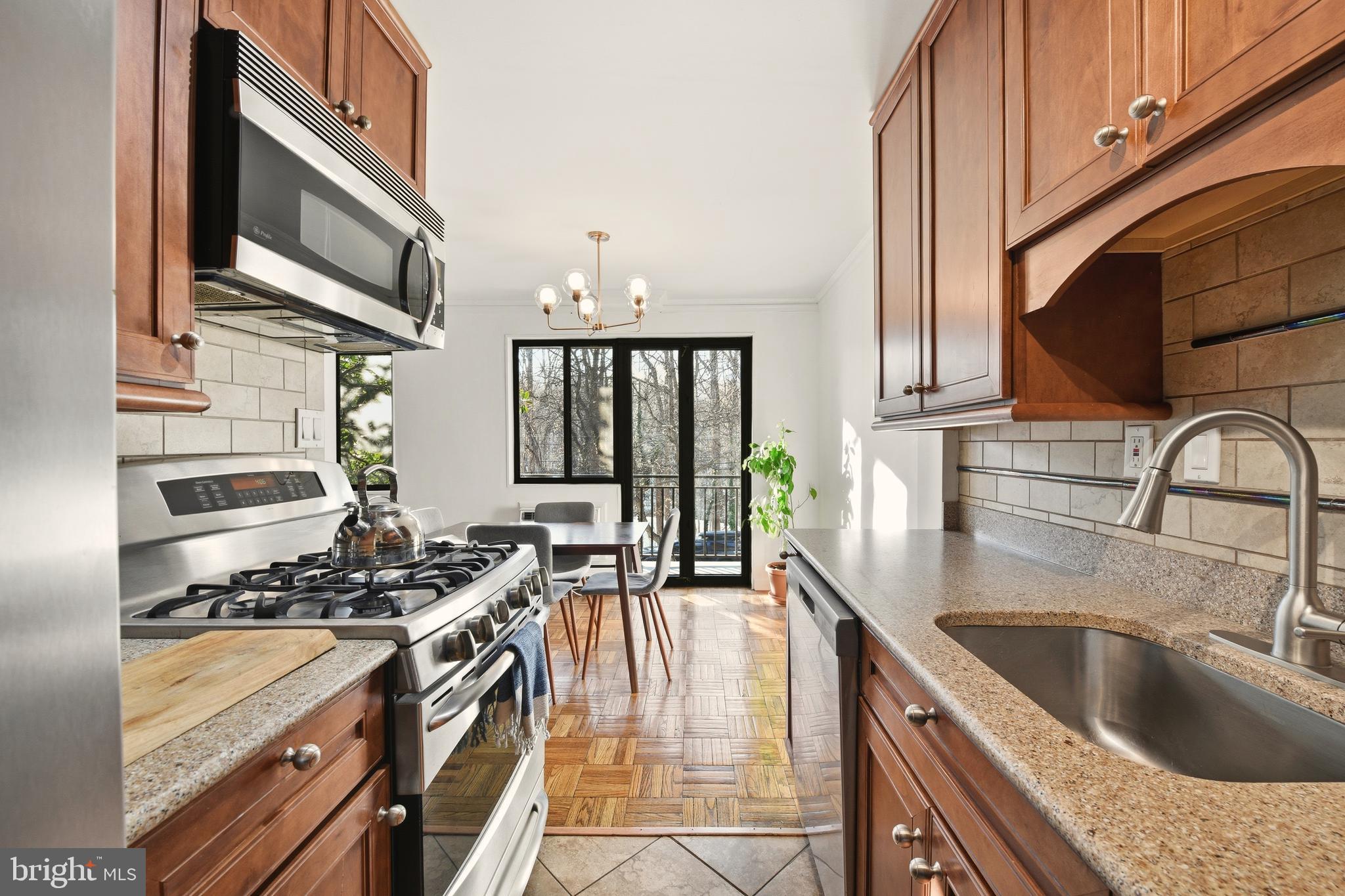 2325 42ND STREET NW 204