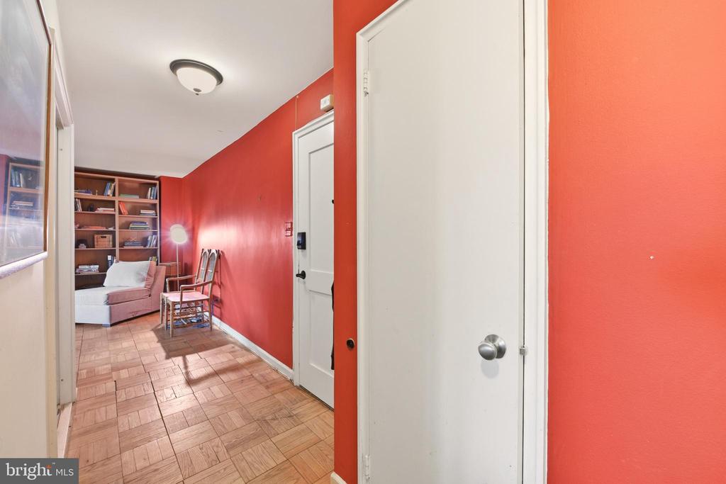 4301 MASSACHUSETTS AVENUE NW 8002