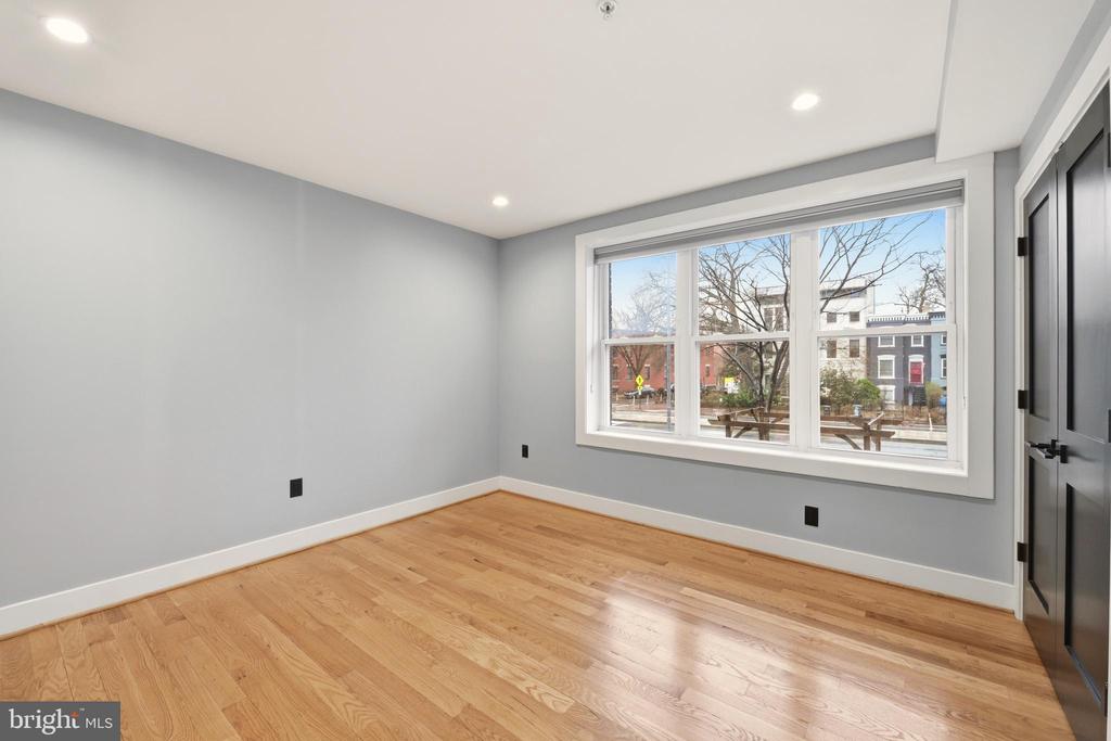 1643 NEW JERSEY AVENUE NW 2