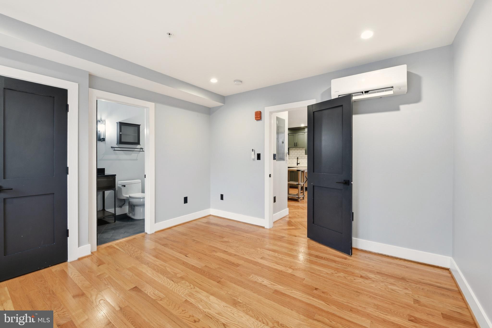 1643 NEW JERSEY AVENUE NW 2