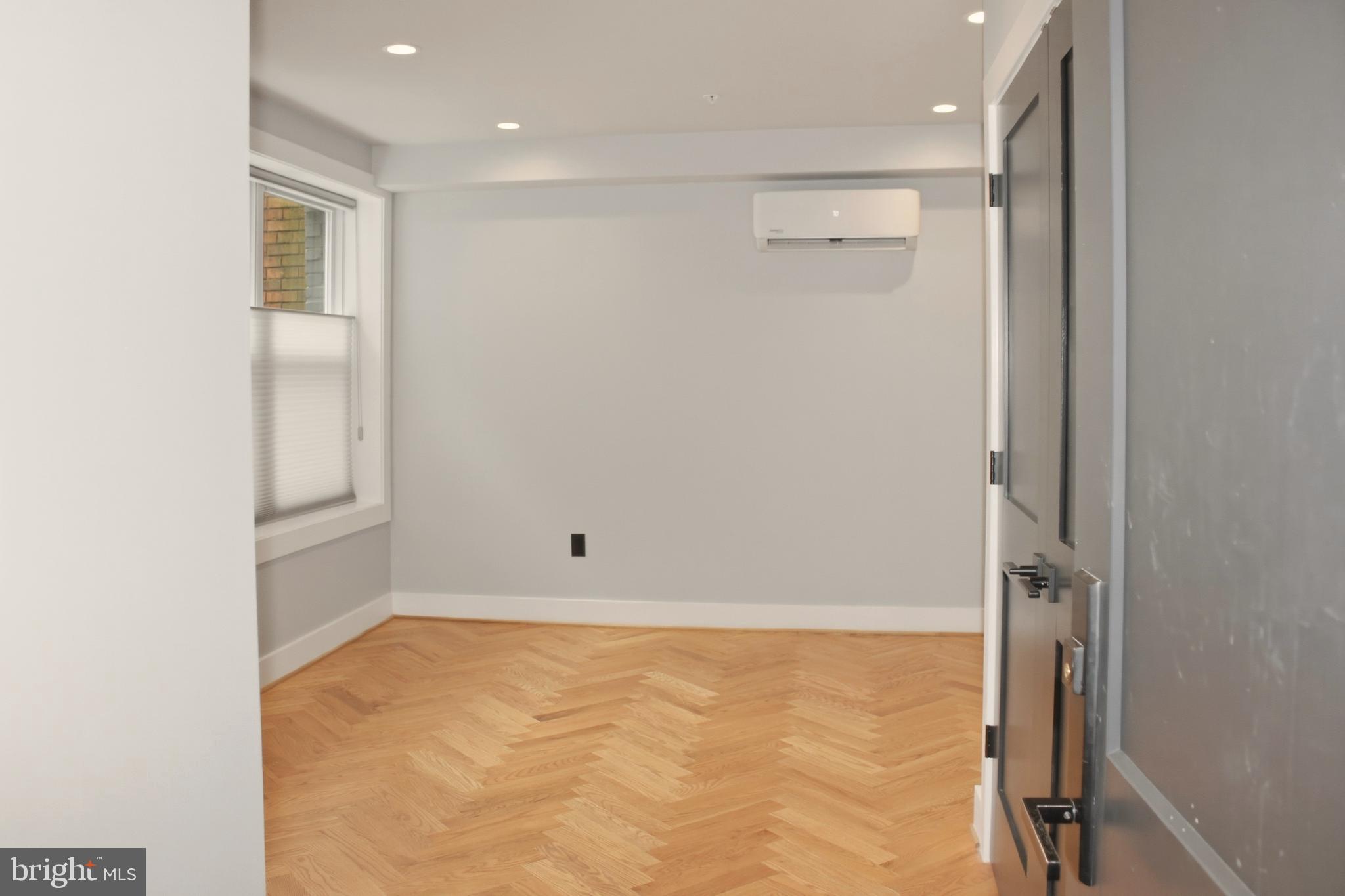 1643 NEW JERSEY AVENUE NW 2