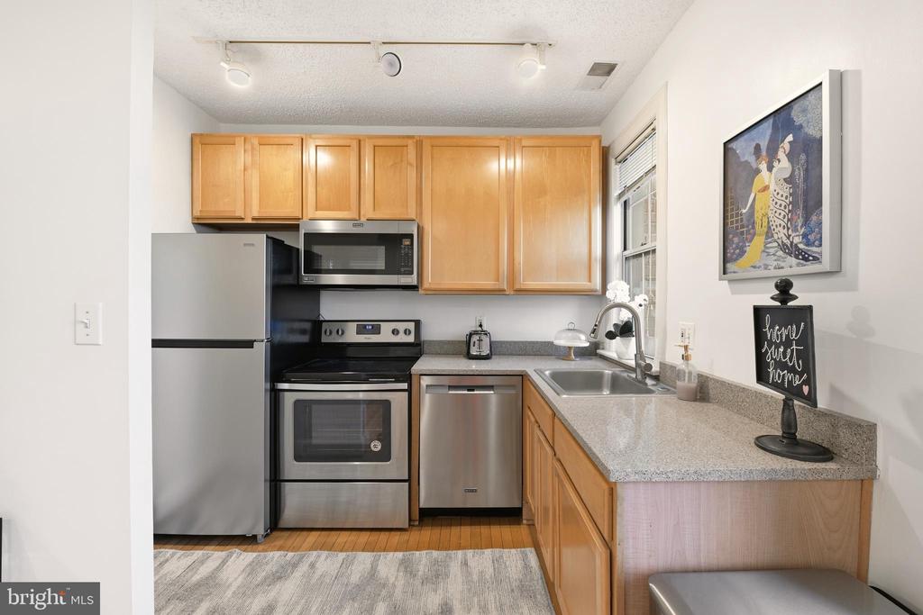 1401 COLUMBIA ROAD NW 414