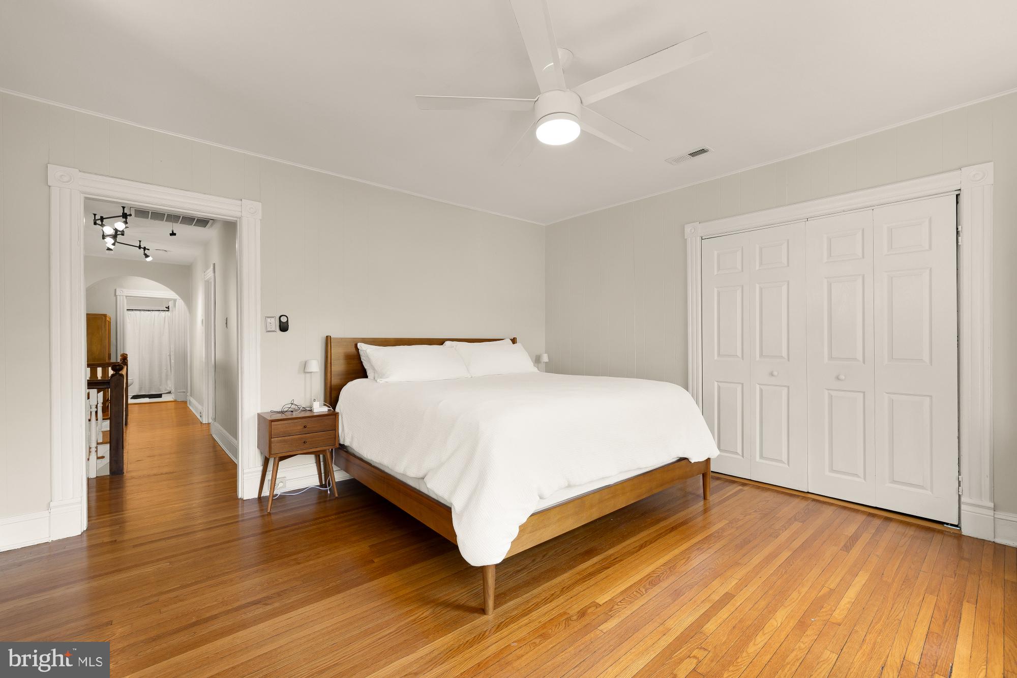 1620 HAMLIN STREET NE