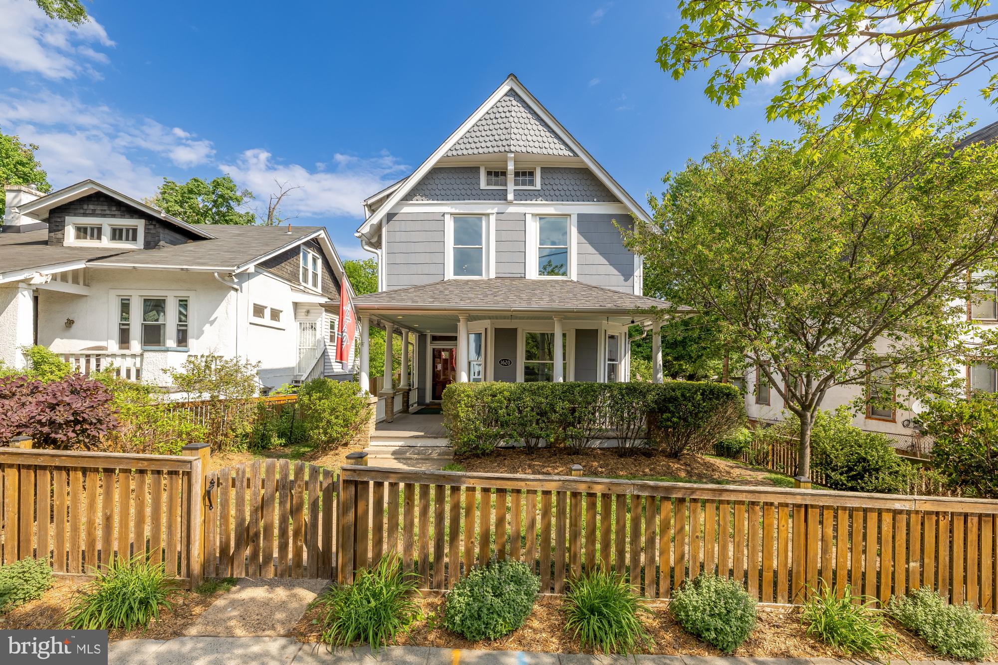 1620 HAMLIN STREET NE