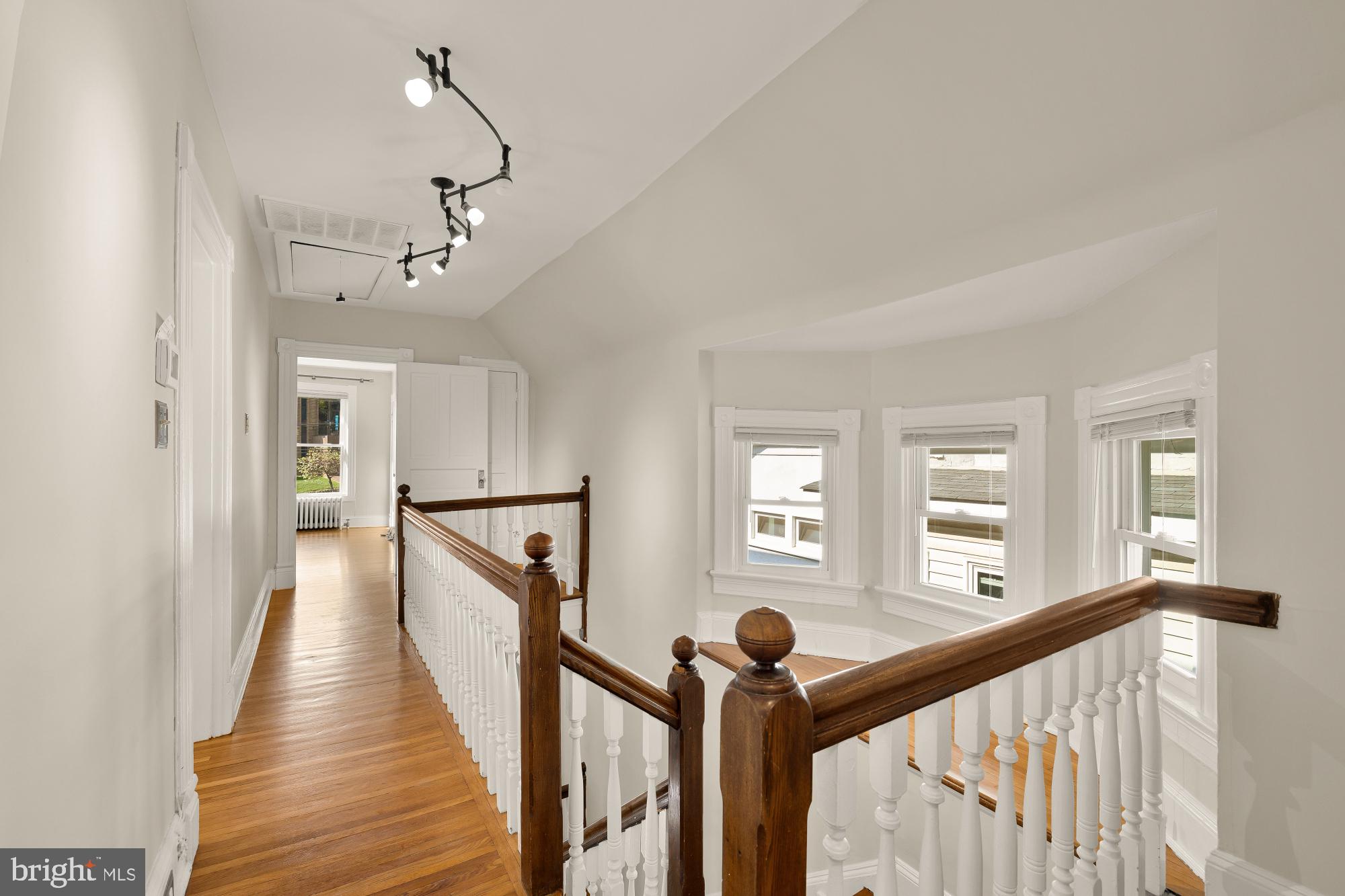 1620 HAMLIN STREET NE