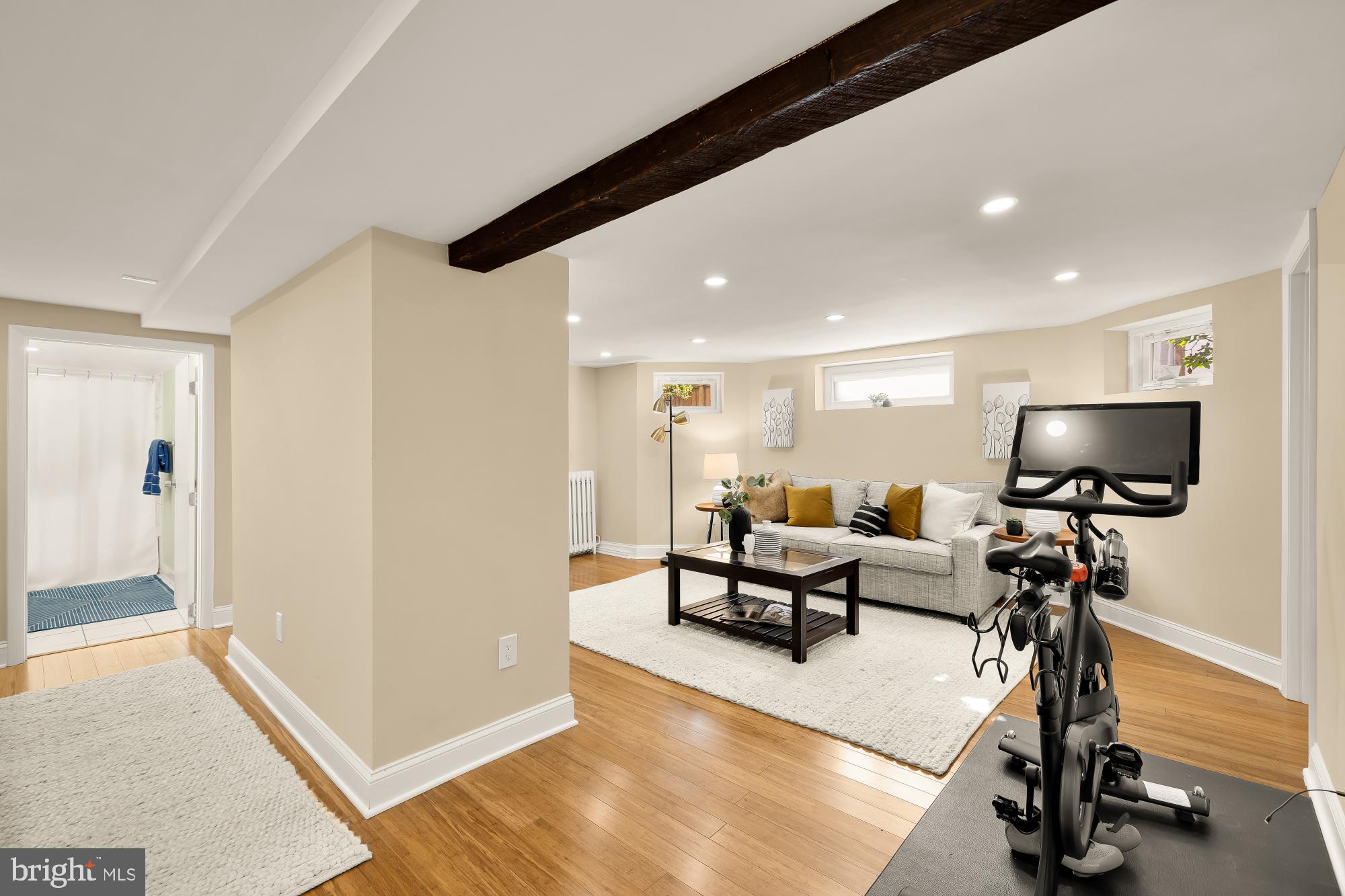 1620 HAMLIN STREET NE