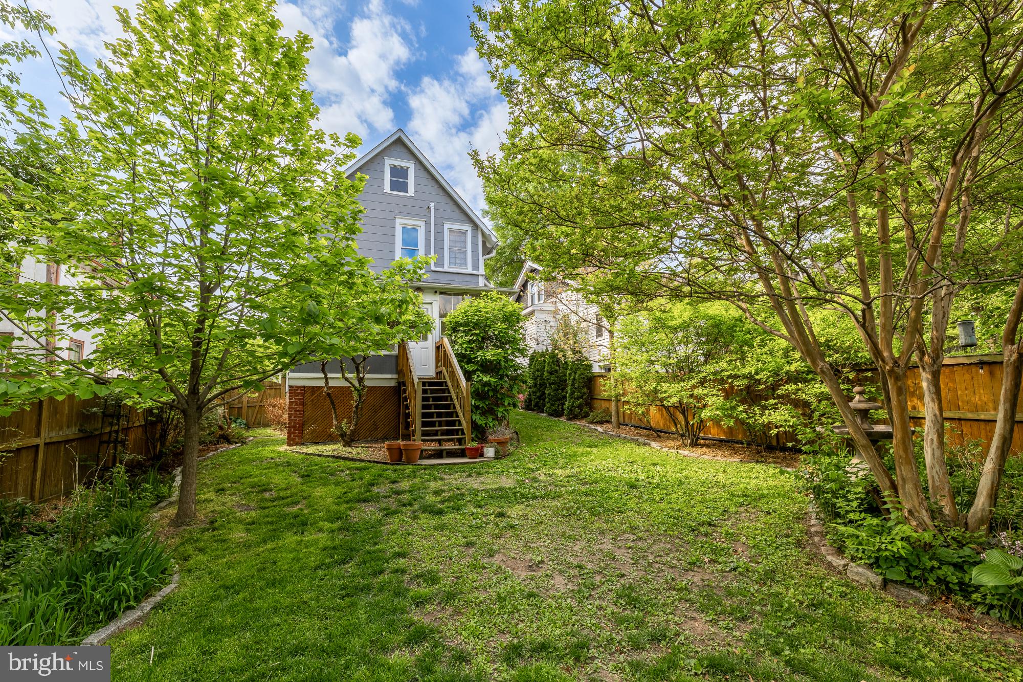 1620 HAMLIN STREET NE