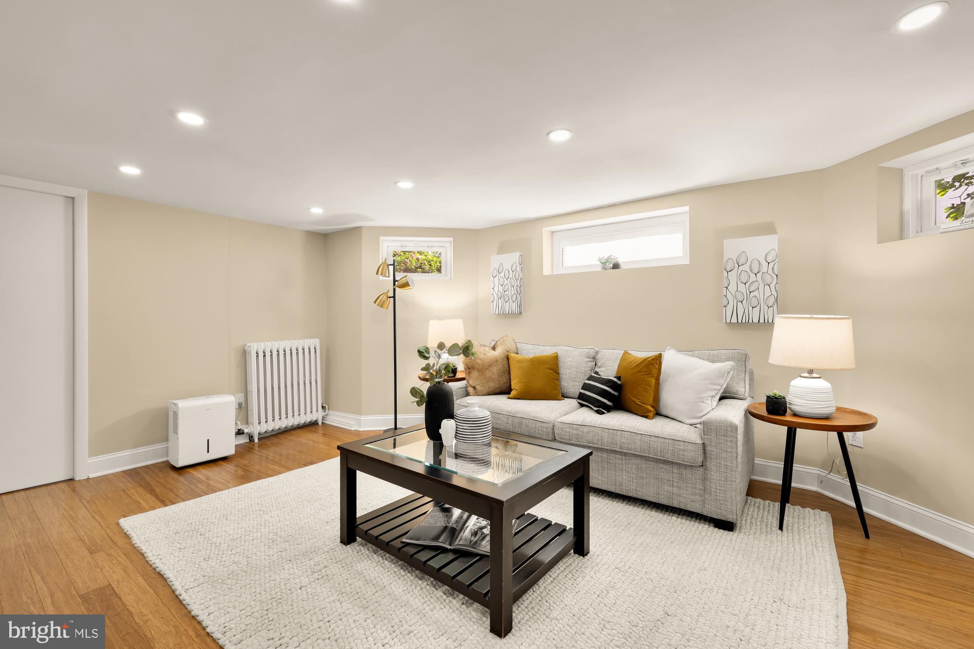 1620 HAMLIN STREET NE