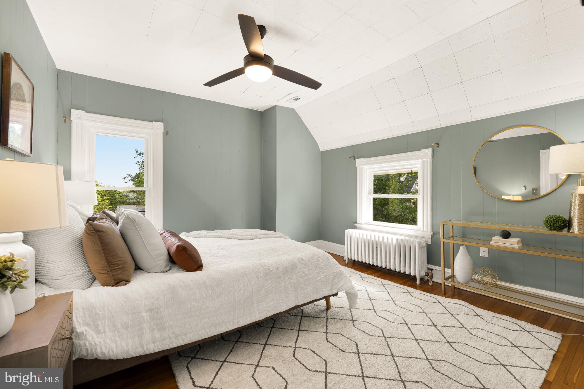 1620 HAMLIN STREET NE