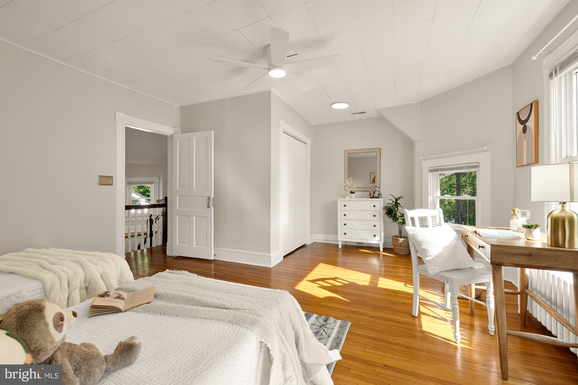 1620 HAMLIN STREET NE