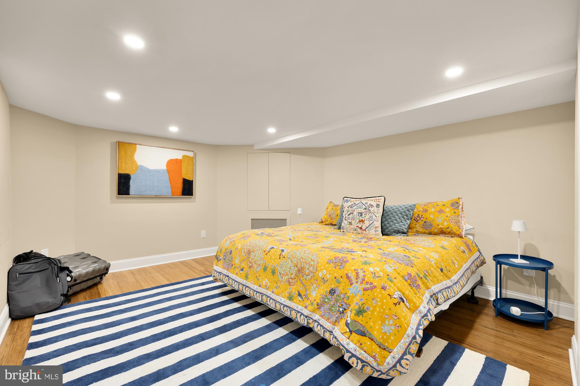 1620 HAMLIN STREET NE