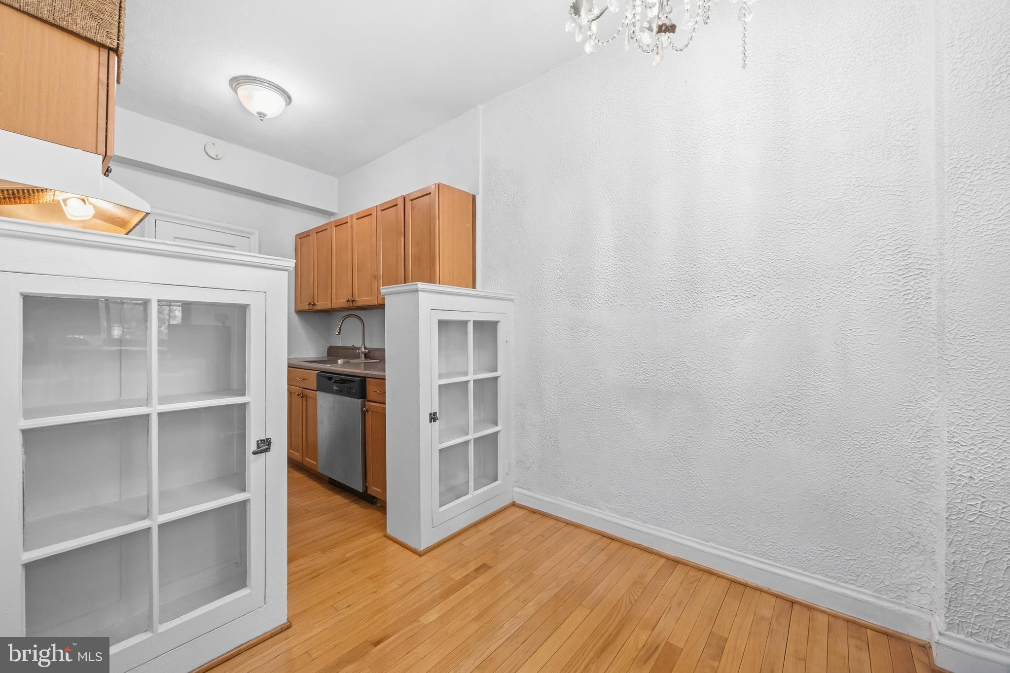 2032 BELMONT ROAD NW 104