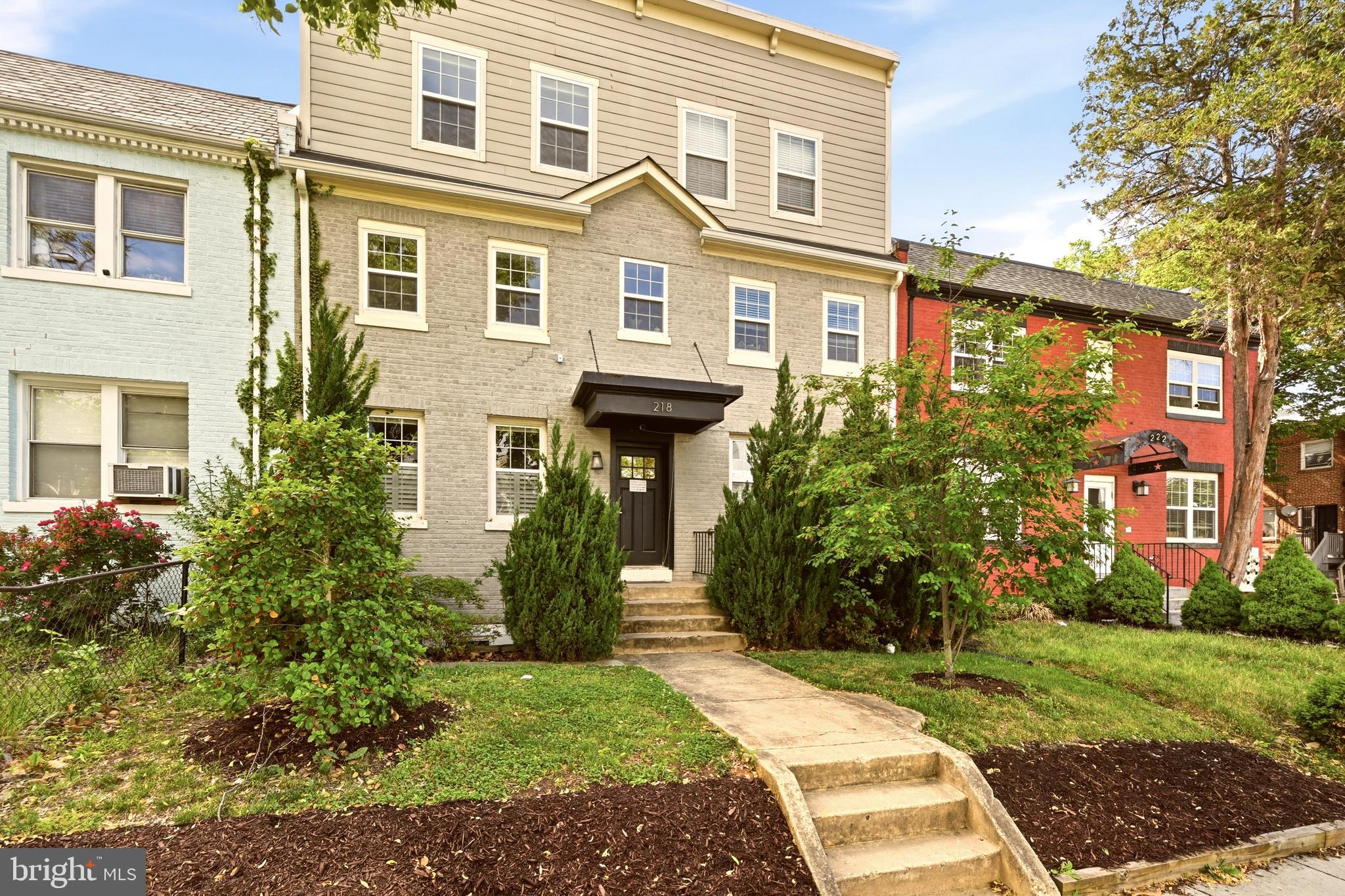 218 20TH STREET NE 3