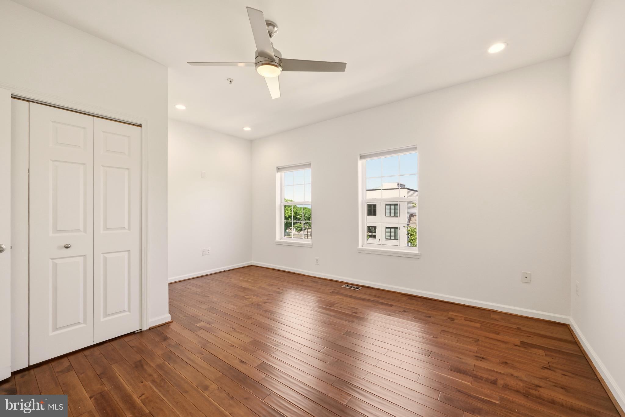 218 20TH STREET NE 3