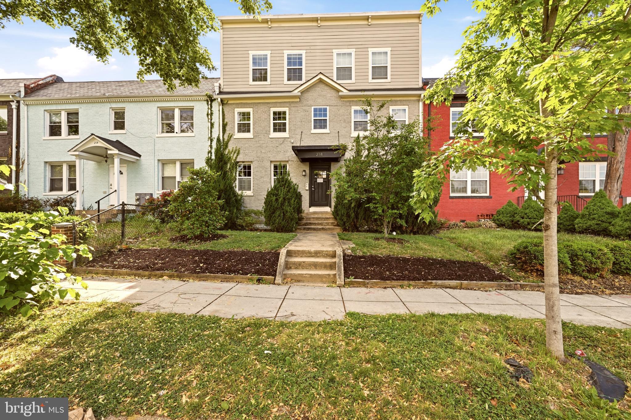 218 20TH STREET NE 3