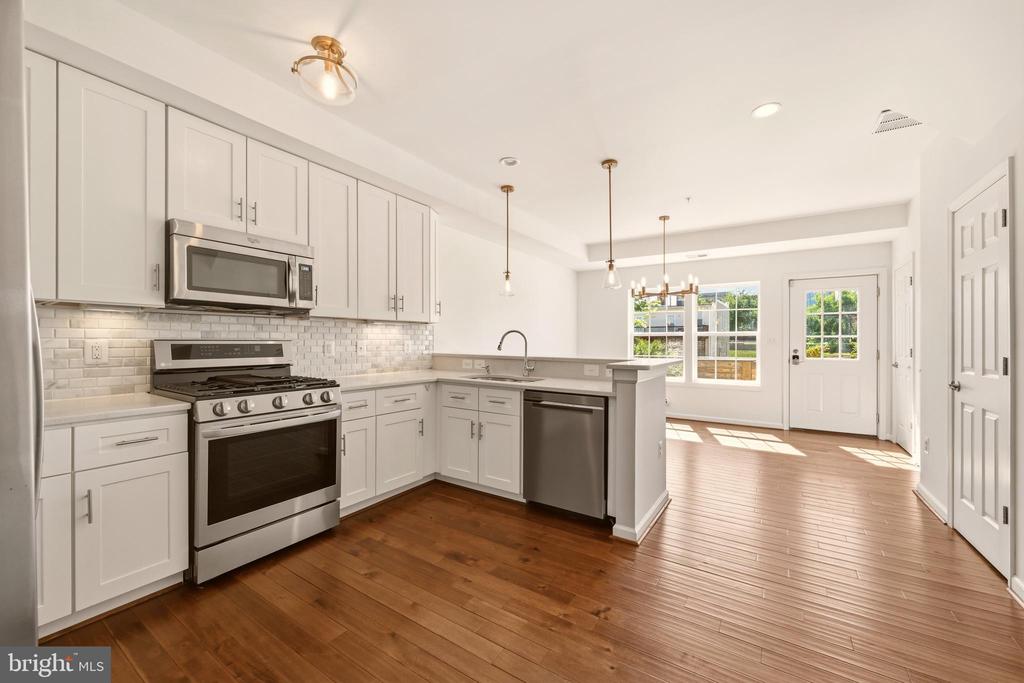 218 20TH STREET NE 3