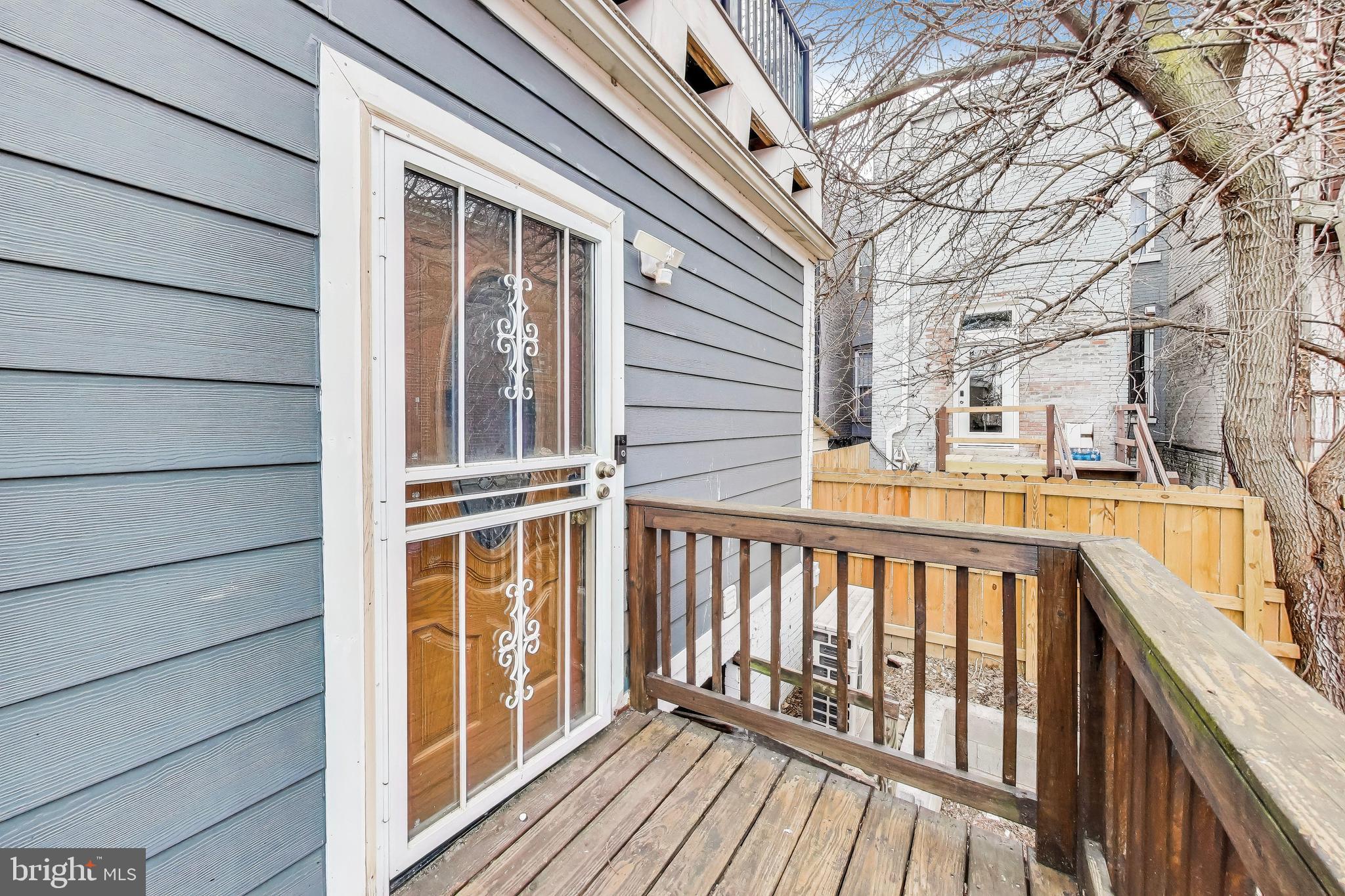 10 RANDOLPH PLACE NW