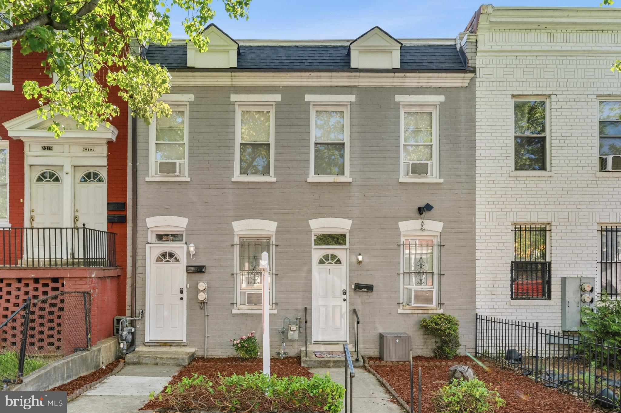 2015 4TH STREET NE