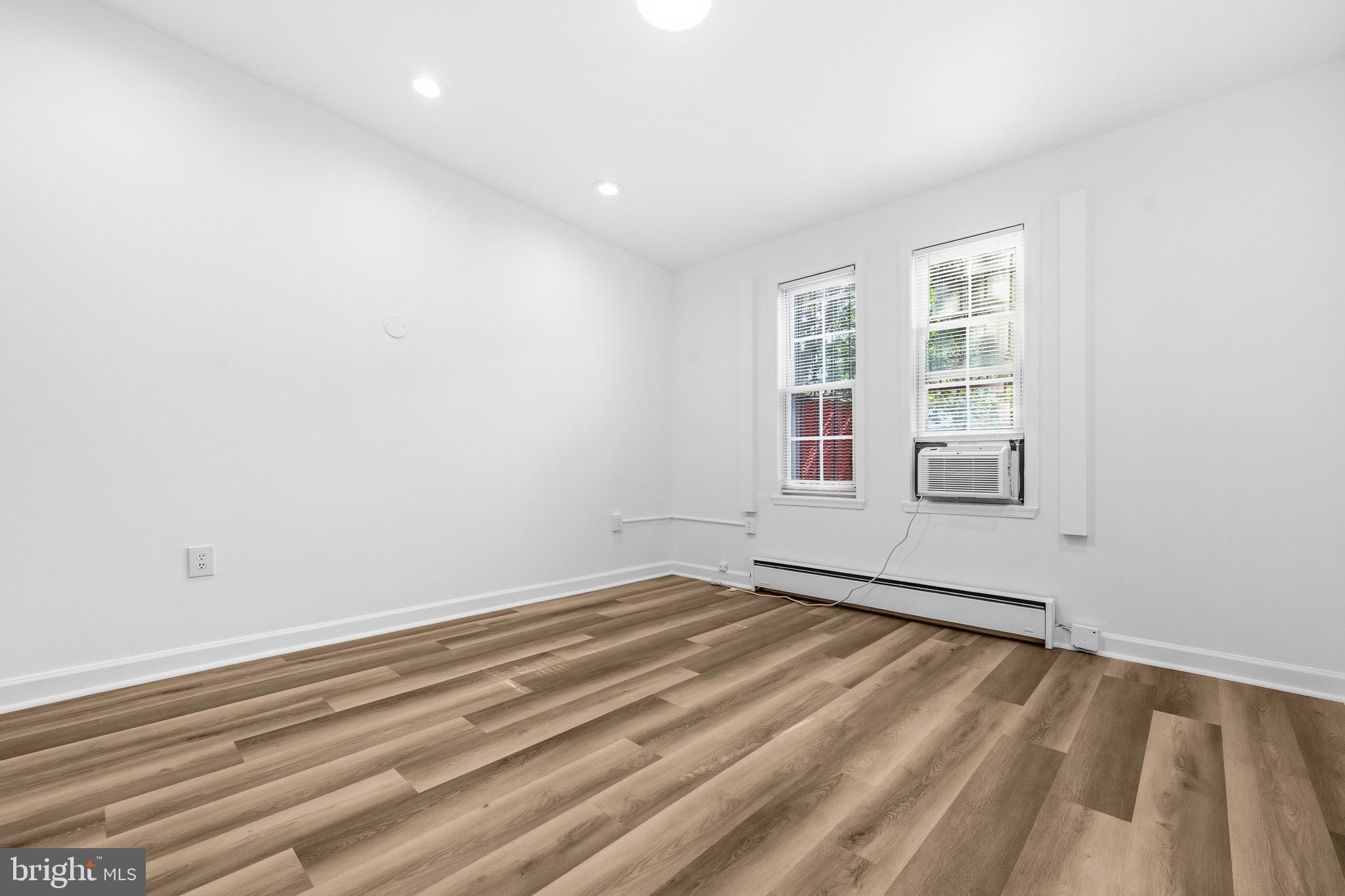 2015 4TH STREET NE