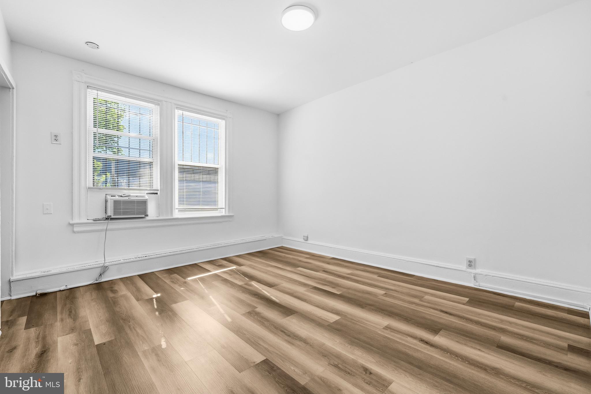 2015 4TH STREET NE
