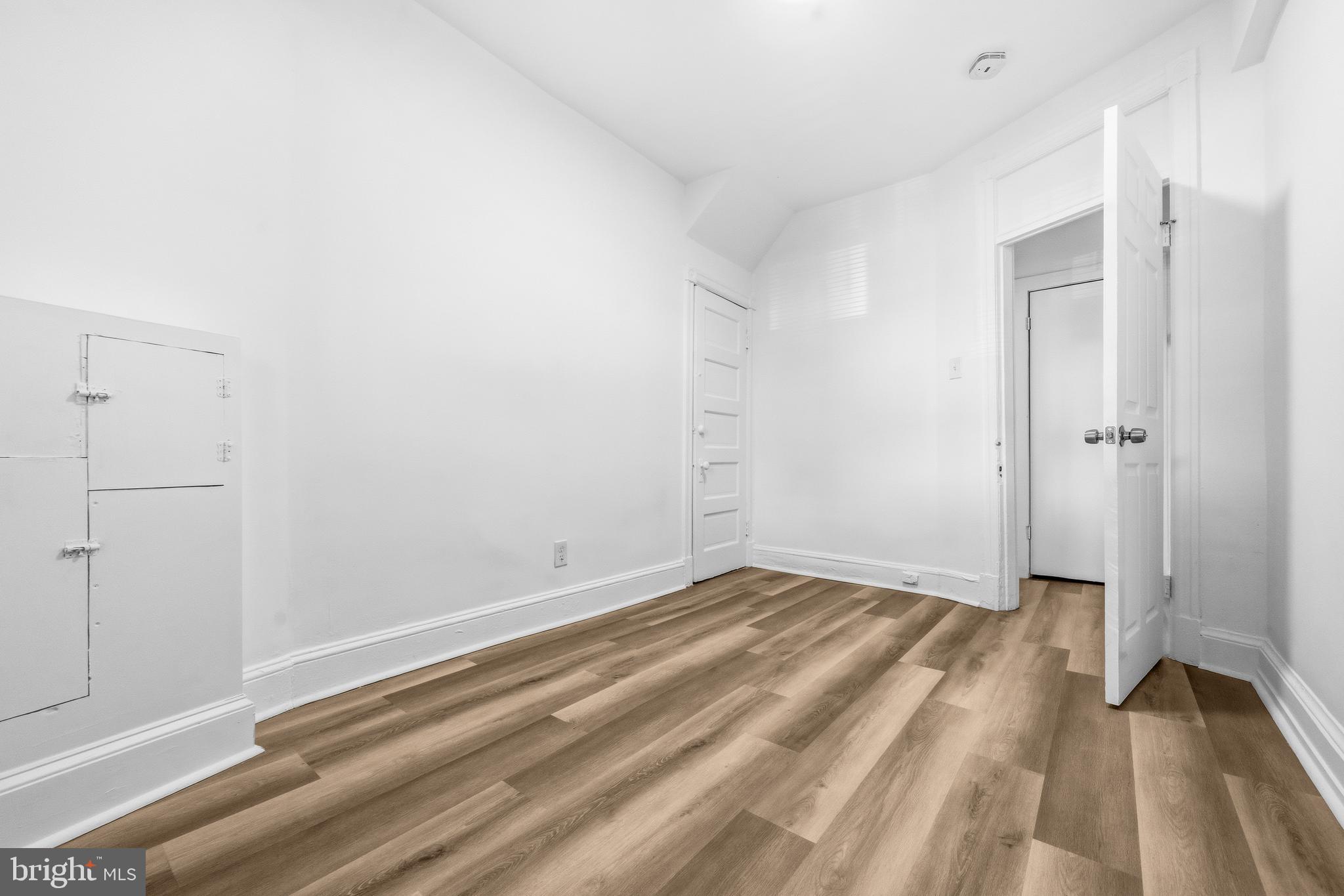 2015 4TH STREET NE