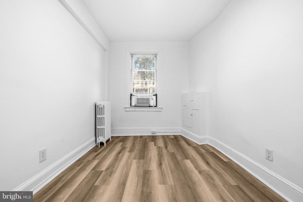 2015 4TH STREET NE