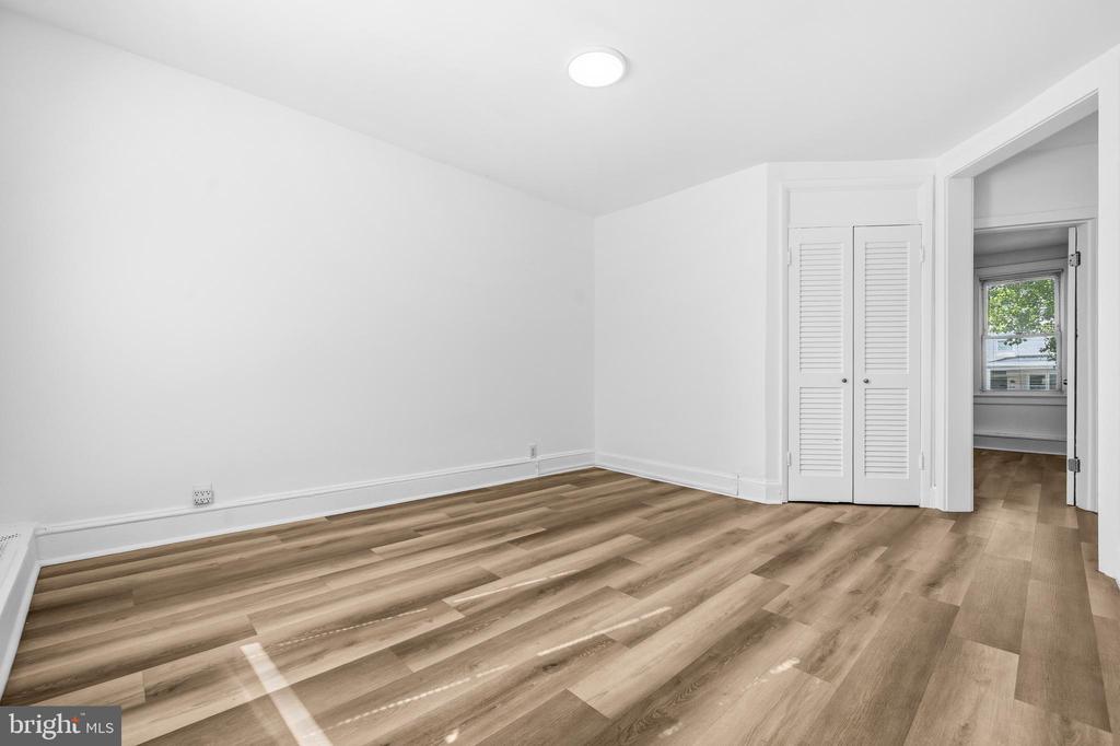 2015 4TH STREET NE