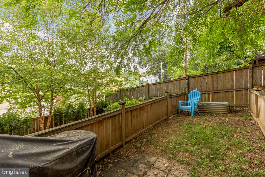 4013 DAVIS PLACE NW Unit: 1