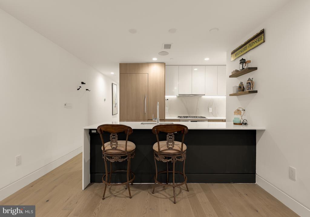 4013 DAVIS PLACE NW Unit: 1
