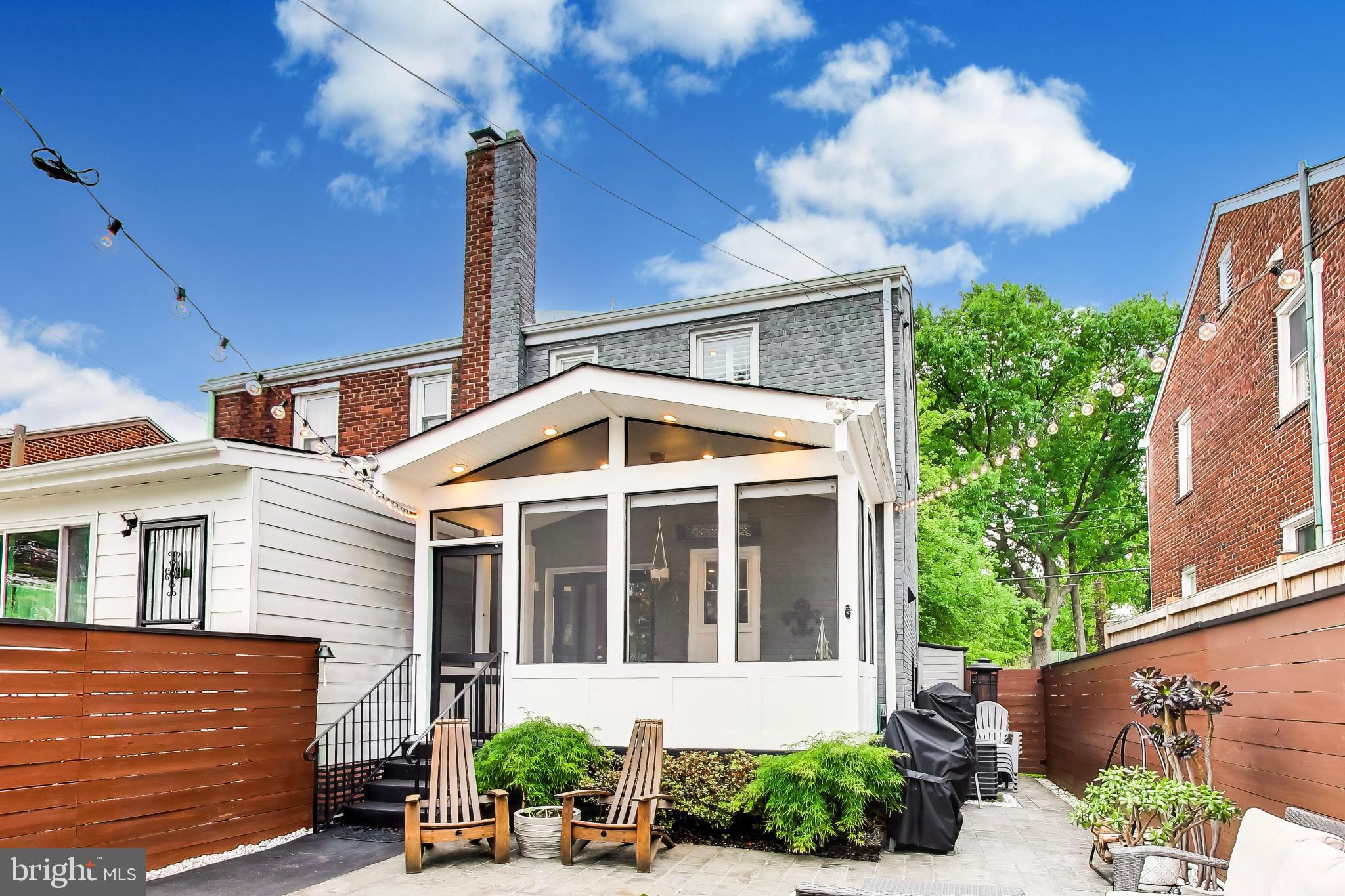 830 DELAFIELD STREET NE