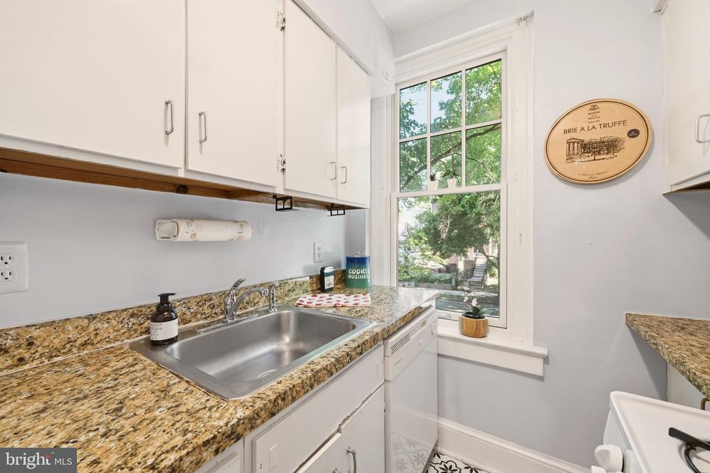 2410 20TH STREET NW 106