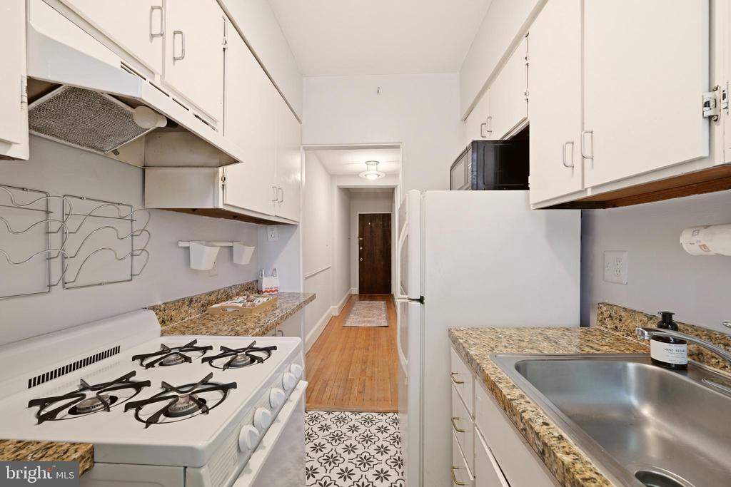 2410 20TH STREET NW 106