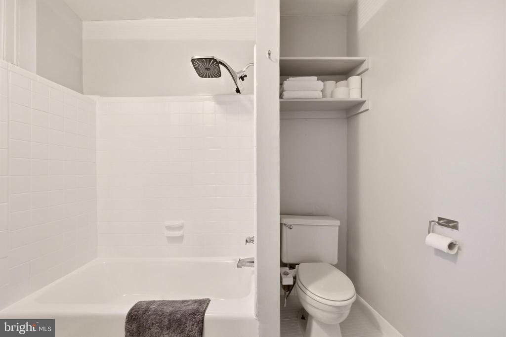 2410 20TH STREET NW 106