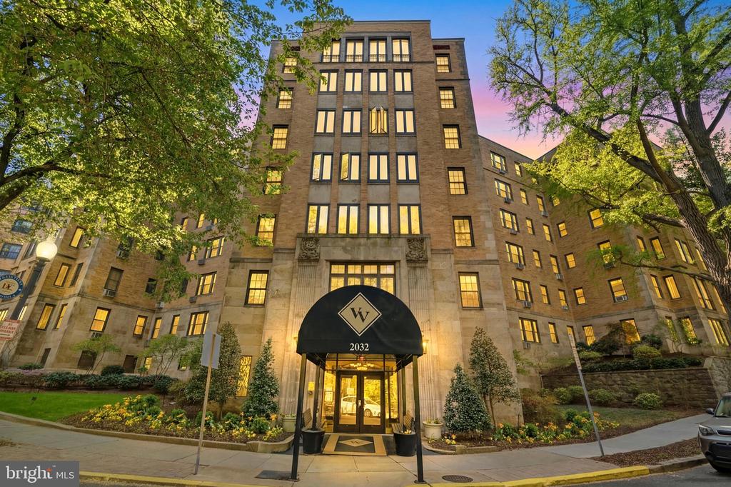 2032 BELMONT ROAD NW Unit: 104