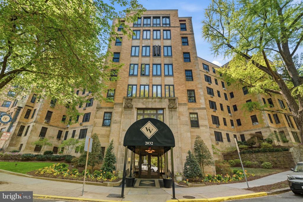 2032 BELMONT ROAD NW Unit: 104